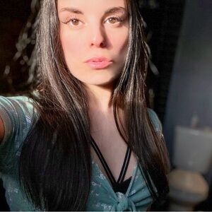 Meet your Posher, Angelina